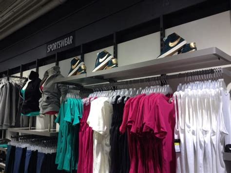 nike factory store zuidermolenweg amsterdam